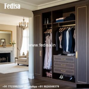 Luxury Bedroom Closet with Classic Appeal No-712