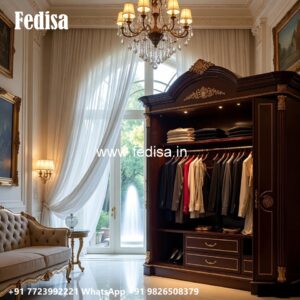 Classic Bedroom Wardrobe with Decorative Finish No-755