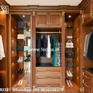 Royal Bedroom Closet with Rich Wood Beauty No-825