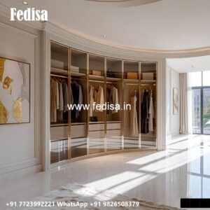 Traditional Wooden Wardrobe with Artistic Craftsmanship No-860