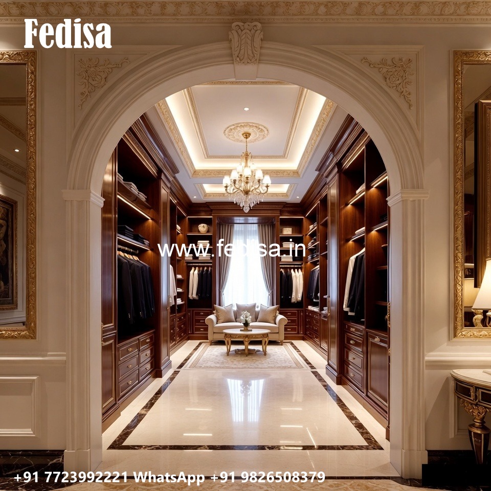 Antique Closet Design with Wooden Craftsmanship No-1717