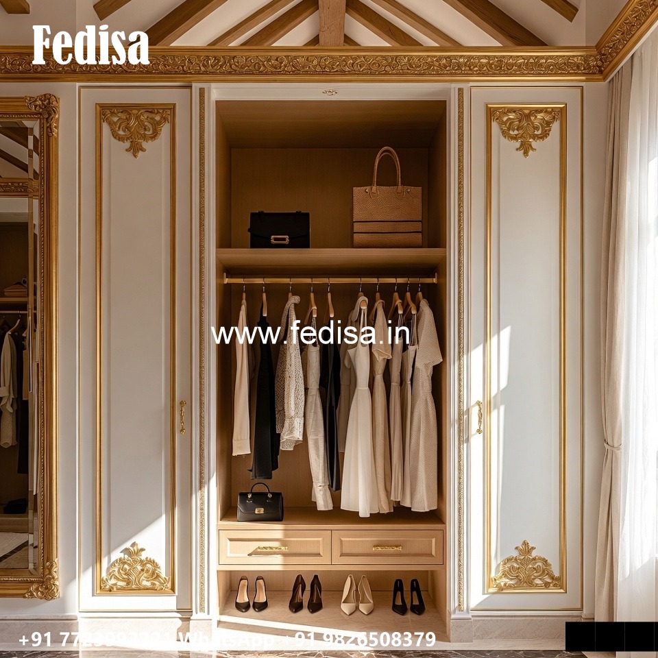 Traditional Luxury Closet with Wooden Beauty No-2646