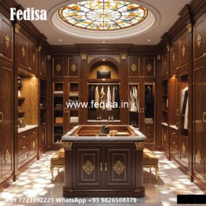 Traditional Bedroom Closet with Elegant Decor No-2653