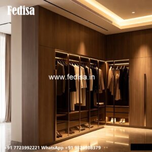Royal Luxury Closet with Decorative Elegance No-2673