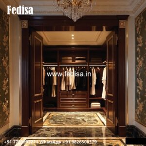 Traditional Luxury Closet with Elegant Beauty No-2680