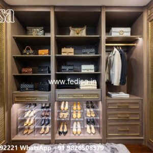 Elegant Wardrobe Design with Traditional Style No-3395