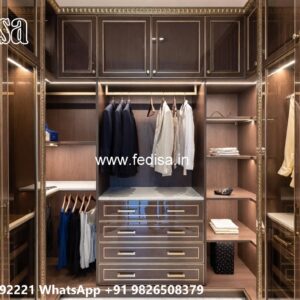Elegant Wooden Wardrobe with Decorative Carving No-3447