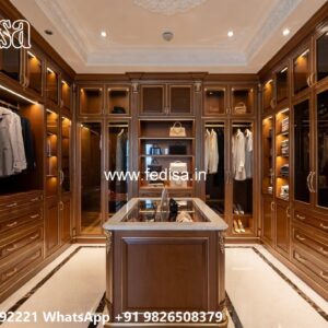 Elegant Luxury Closet with Wooden Elegance No-3555