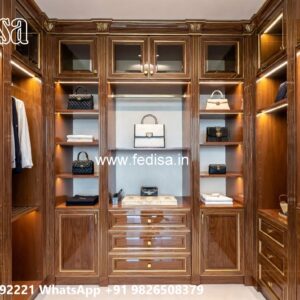 Traditional Luxury Closet with Elegant Beauty No-3579
