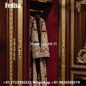 Classic Bedroom Wardrobe with Rich Texture No-11900