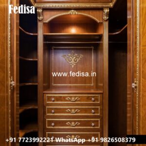 Traditional Wardrobe Design with Artistic Details No-1652