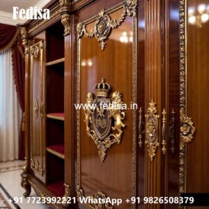 Royal Closet Design with Decorative Details No-1704