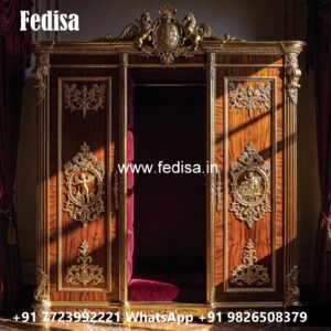 Royal Closet Design with Decorative Details No-2603