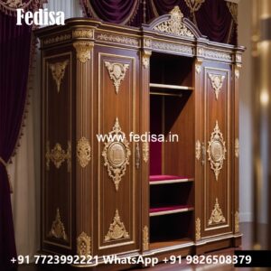 Traditional Wooden Wardrobe with Artistic Craftsmanship No-2658