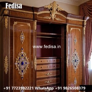 Luxury Classic Closet with Rich Wooden Texture No-2692