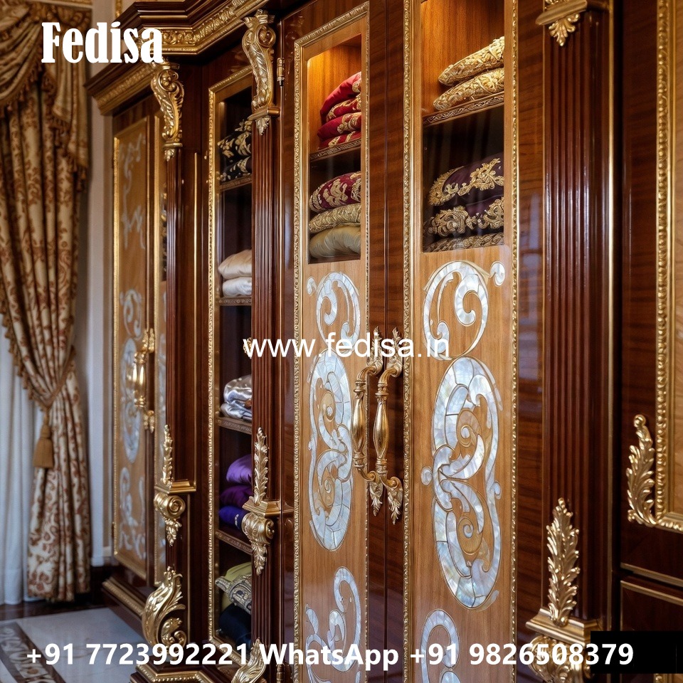 Classic Wardrobe Design with Rich Carvings No-4310