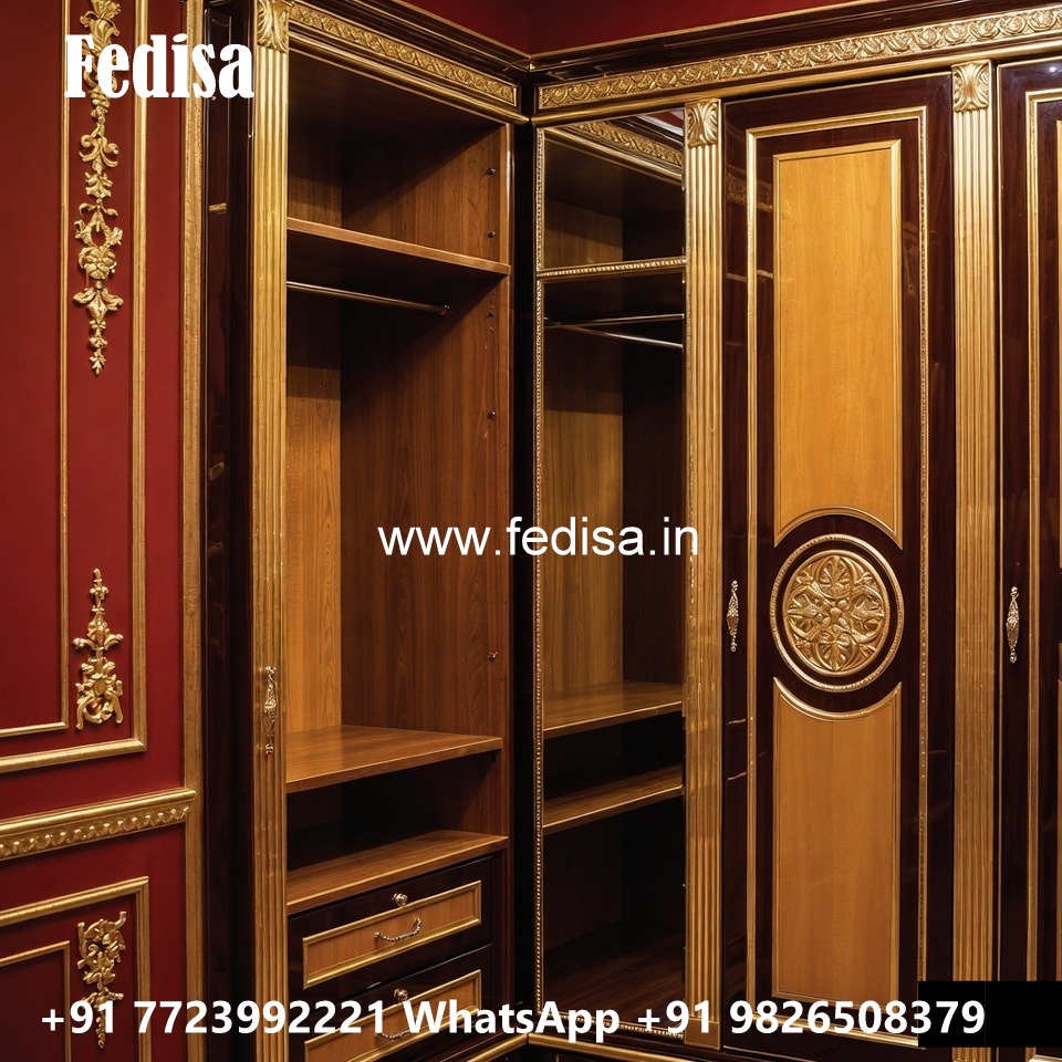 Classic Bedroom Wardrobe with Decorative Finish No-4351