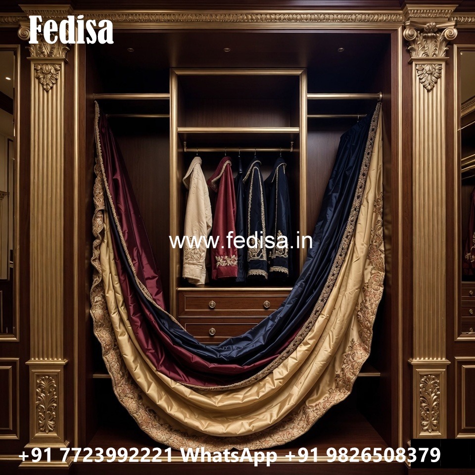 Classic Wardrobe Design with Carved Doors No-5127