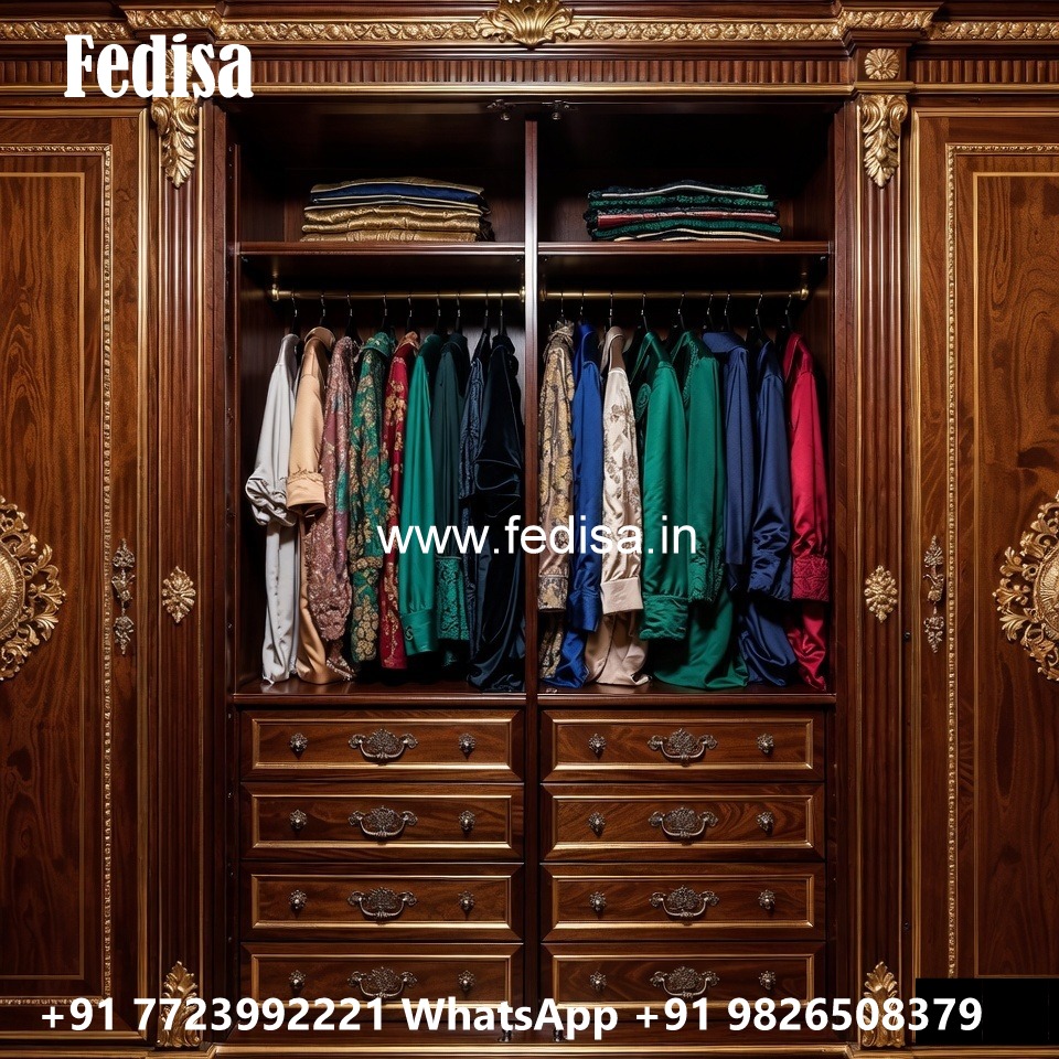 Luxury Classic Wardrobe with Decorative Doors No-5162