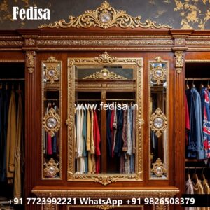 Traditional Wardrobe Design with Decorative Doors No-5266