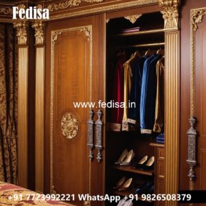 Vintage Luxury Closet with Premium Appeal No-5387