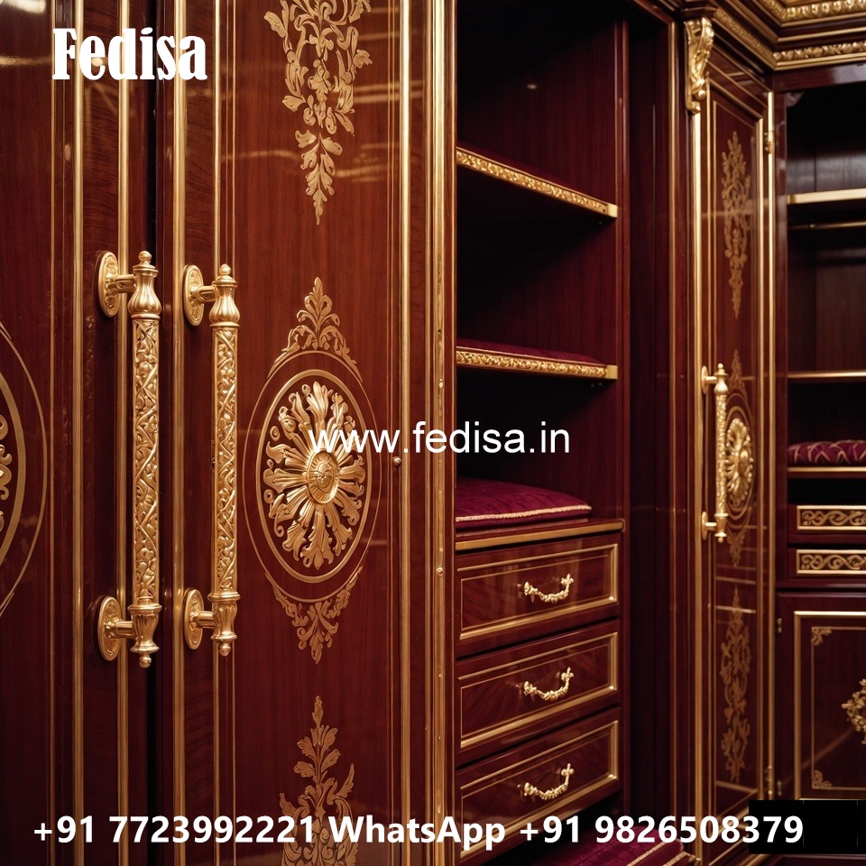 Luxury Classic Closet with Rich Wooden Texture No-5389