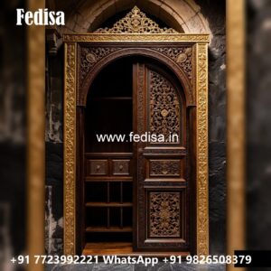 Timeless Closet Design with Decorative Features No-6161