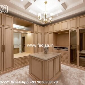 Traditional Wooden Wardrobe Design for Homes No-4199