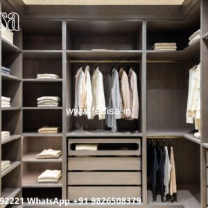 Classic Wardrobe Design with Gold Accents No-4232