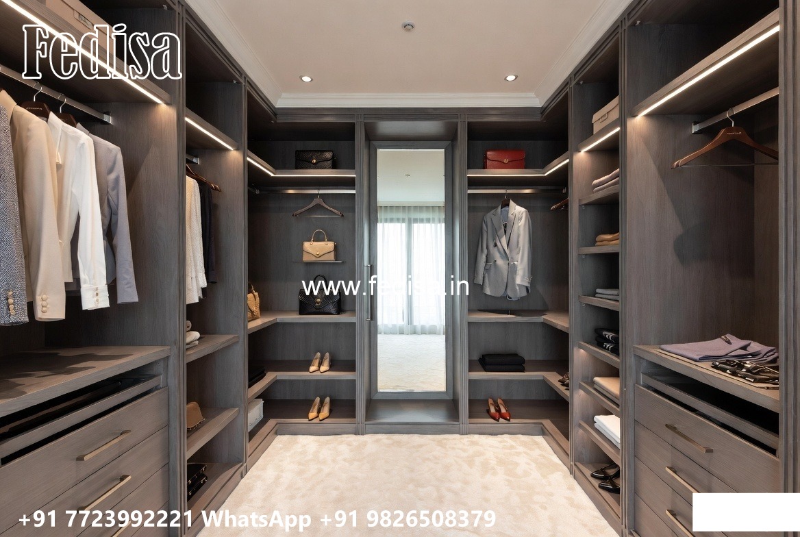 Classic Wardrobe Design for Spacious Bedrooms No-4259