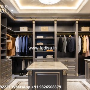 Classic Closet Design with Decorative Mirrors No-4280