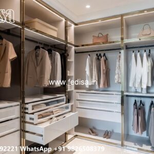 Traditional Wardrobe Design with Artistic Details No-4349