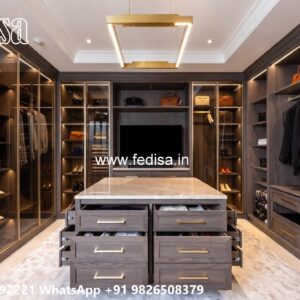 Classic Bedroom Wardrobe with Decorative Finish No-4351