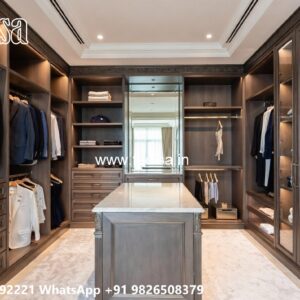 Royal Wooden Closet with Artistic Craftsmanship No-4366