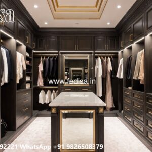 Traditional Wooden Closet with Premium Appeal No-4397