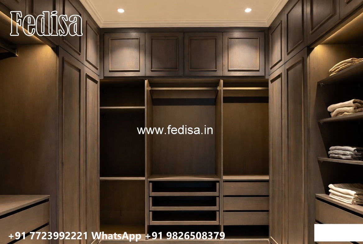 Traditional Luxury Closet with Wooden Beauty No-4444