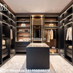 Traditional Luxury Closet with Elegant Beauty No-4478