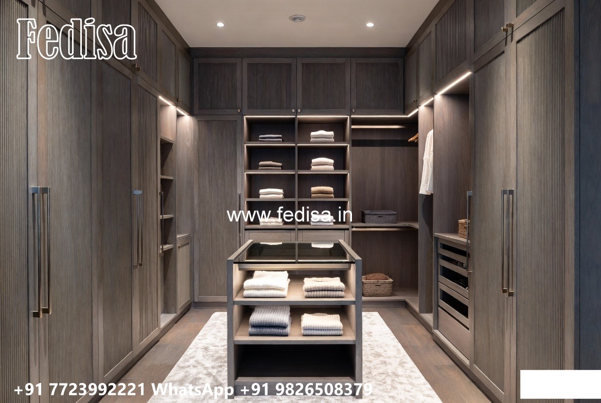 Elegant Wardrobe Design with Sleek Finish No-4646