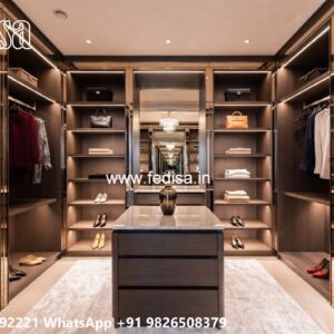 Elegant Closet Design with Wooden Finish No-5204