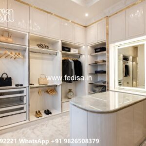 Classic Bedroom Closet with Luxury Details No-5220