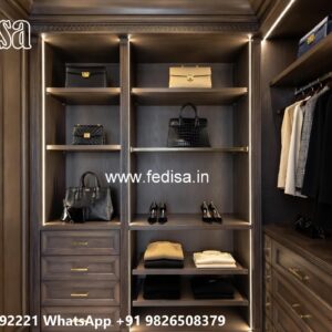 Elegant Wooden Wardrobe with Decorative Carving No-5245