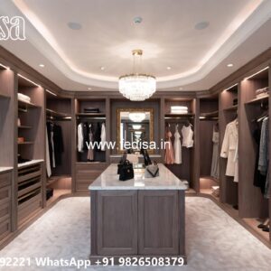 Traditional Wardrobe Design with Rich Craftsmanship No-5291