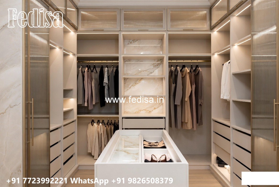 Traditional Closet Design with Artistic Finish No-5302
