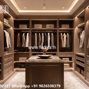 Antique Closet Design with Wooden Craftsmanship No-5313