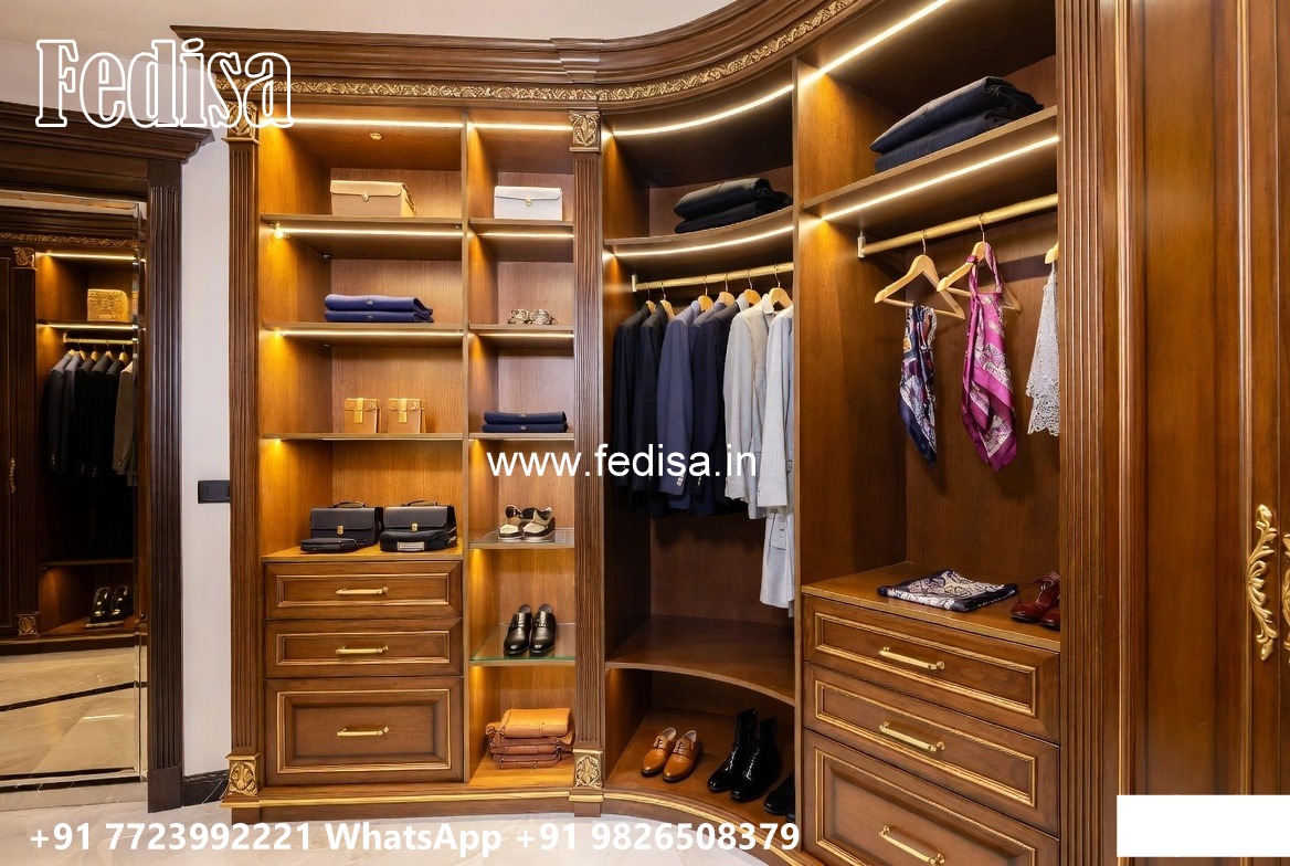 Classic Wardrobe Design with Rich Carvings No-6108
