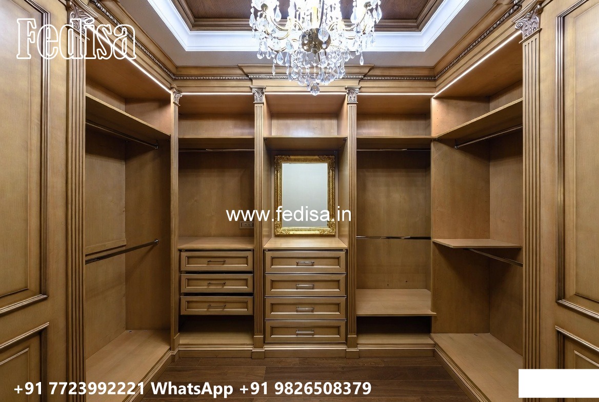Elegant Wooden Wardrobe with Decorative Carving No-6144