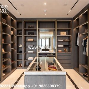 Classic Bedroom Closet with Artistic Carvings No-6174