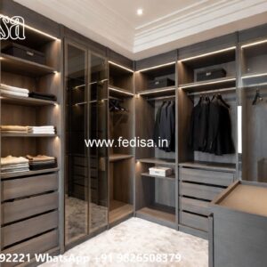 Traditional Wardrobe Design with Rich Craftsmanship No-6190