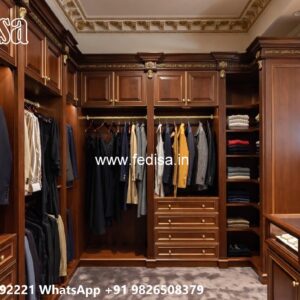 Traditional Bedroom Closet with Elegant Decor No-6249