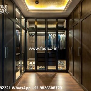 Elegant Wardrobe Design with Decorative Mirrors No-6520